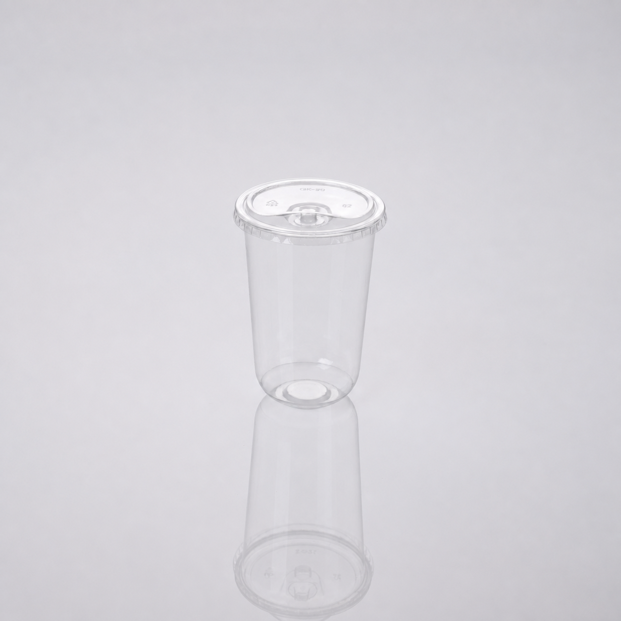 Cup and lid combinations — view 32