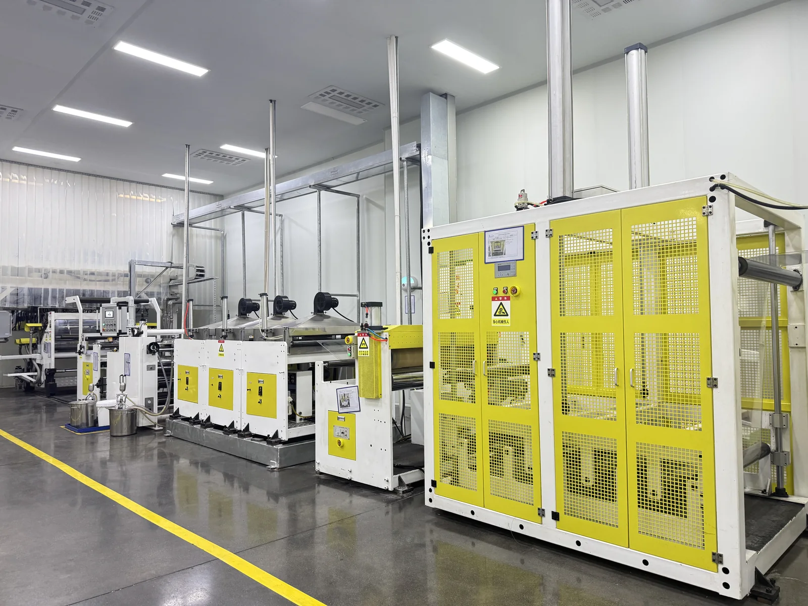 Thermoforming equipment — view 2