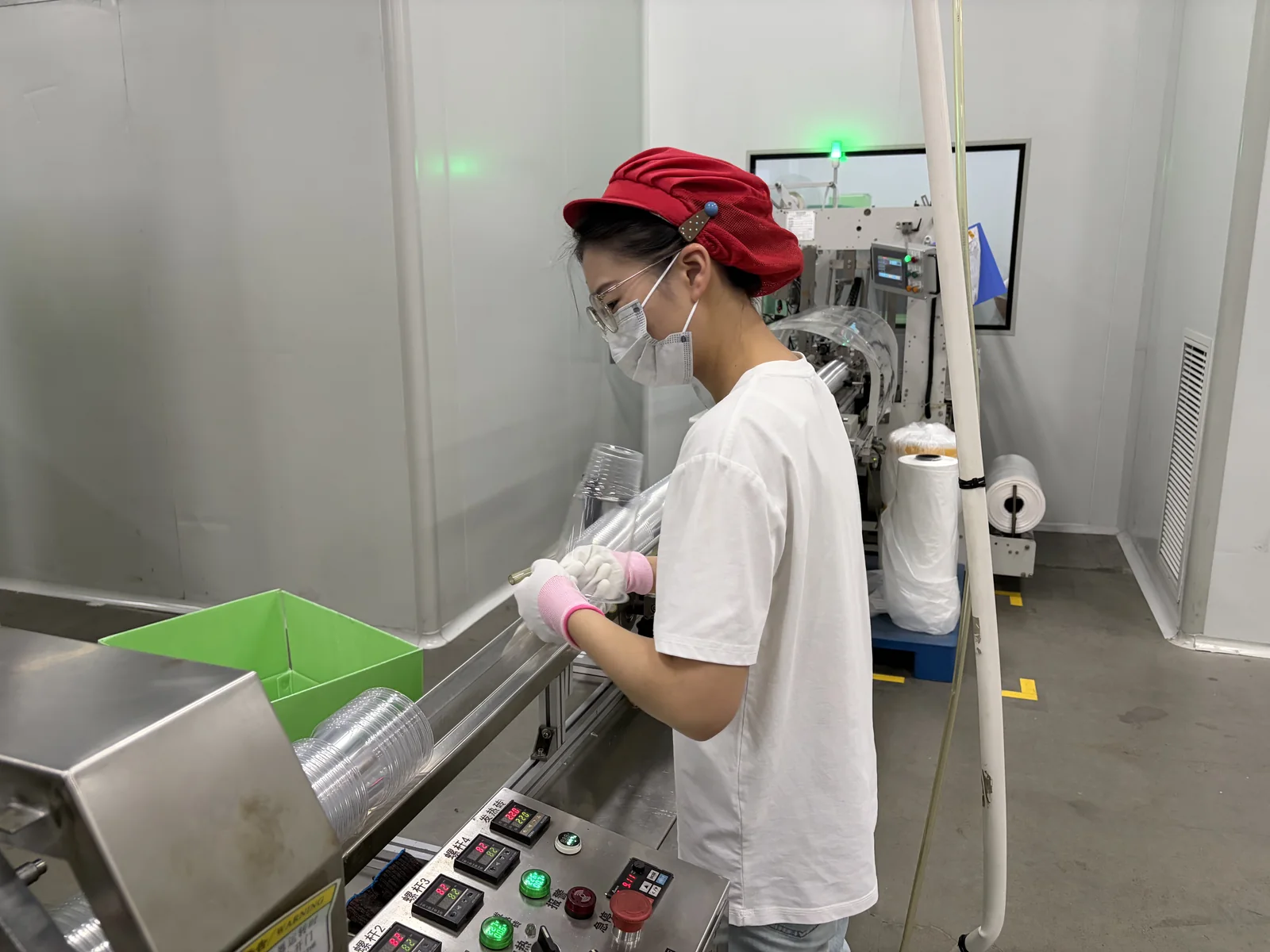 Inspection photo · cup handling